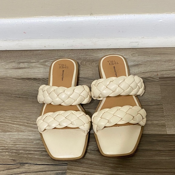 Time and Tru Ivory Braided Sandals - Picture 1 of 1